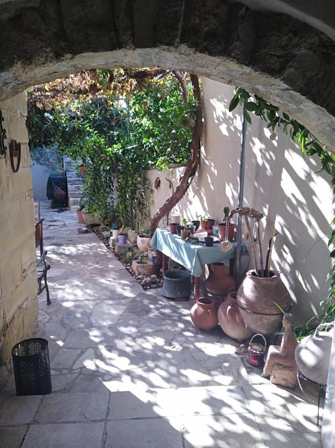 Отель Avli-The Courtyard Никосия Экстерьер фото